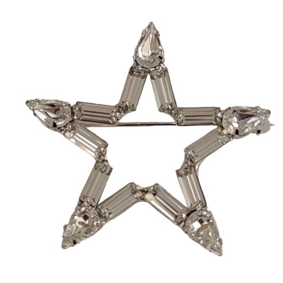 B. David Clear Prong Set Baguette Rhinestones Star Brooch Pin, Signed K988 - Picture 5 of 10